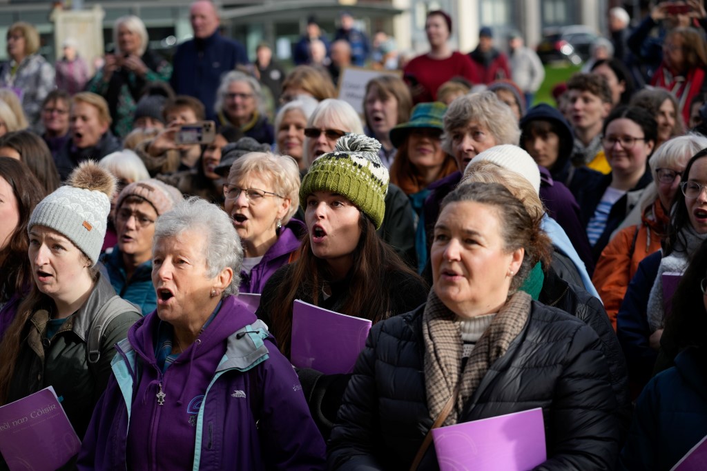 Massed choirs at Paisley 2023 Mòd